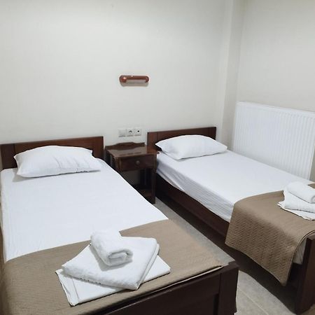 Hotel Villa Pigasos ปาราเลียกาเตอรีนิส ภายนอก รูปภาพ