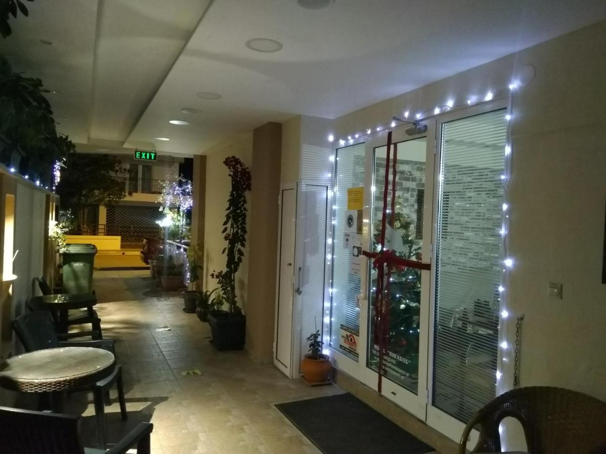 Hotel Villa Pigasos ปาราเลียกาเตอรีนิส ภายนอก รูปภาพ