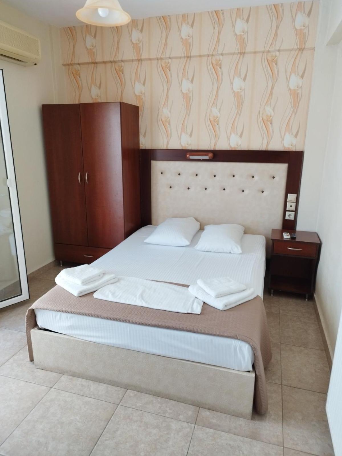 Hotel Villa Pigasos ปาราเลียกาเตอรีนิส ภายนอก รูปภาพ