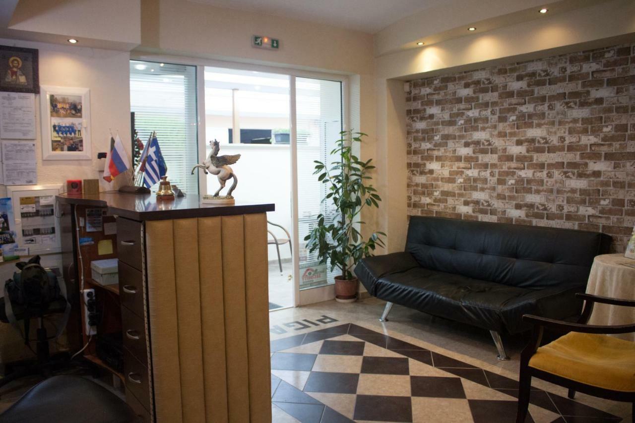 Hotel Villa Pigasos ปาราเลียกาเตอรีนิส ภายนอก รูปภาพ